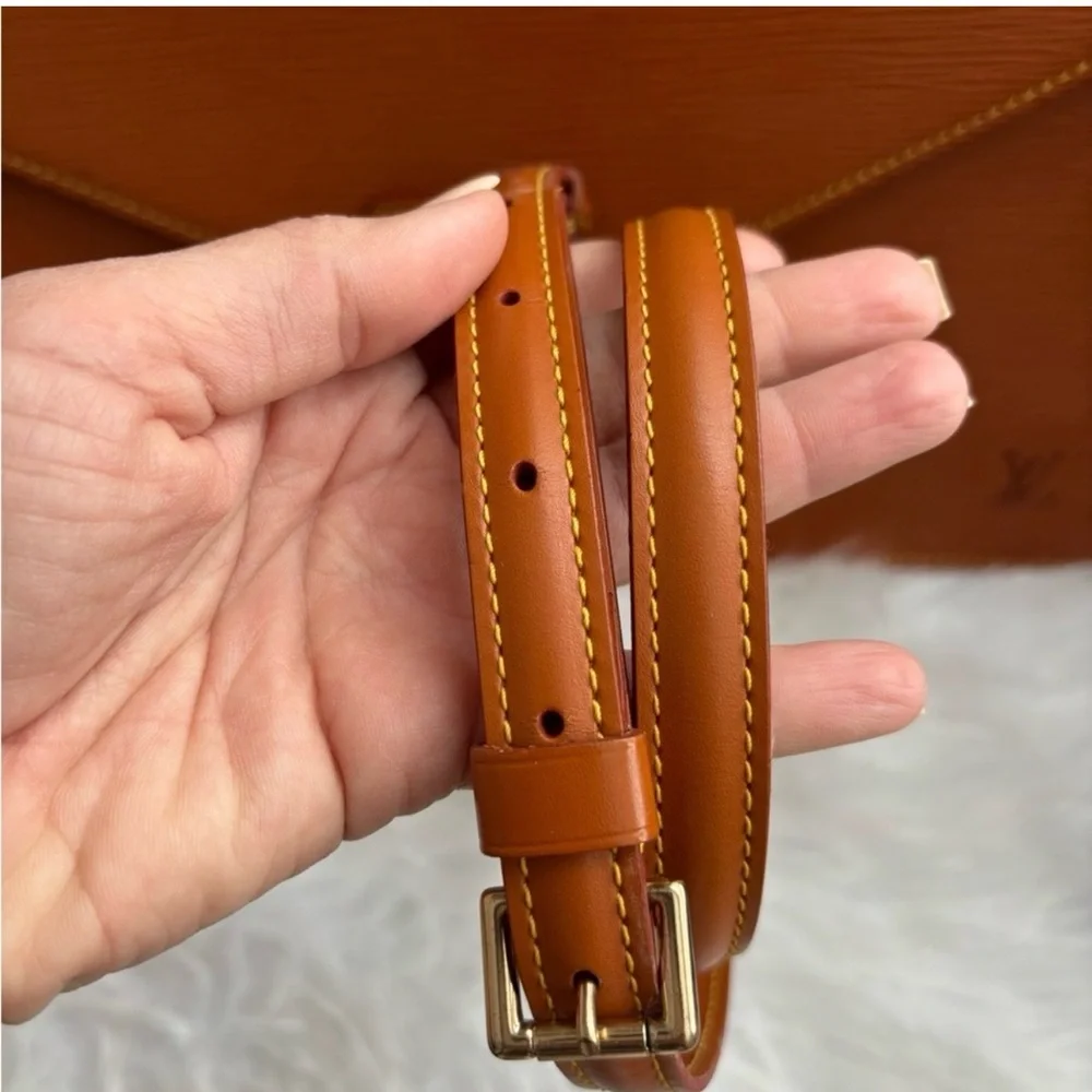 Authentic Louis Vuitton Ambassador brown leather epi briefcase with strap
